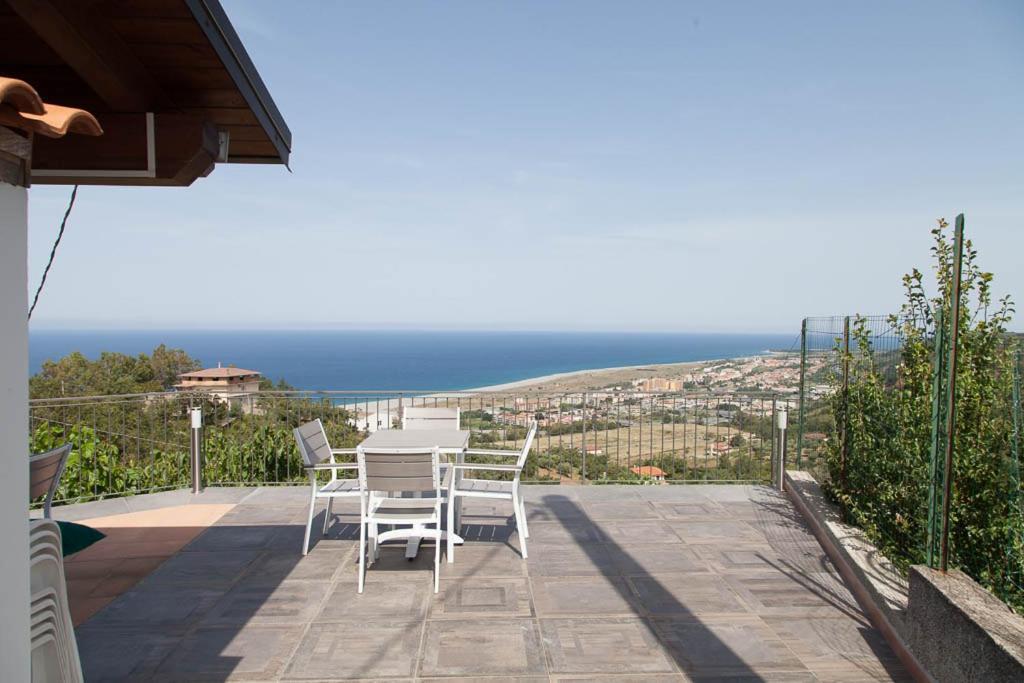 B&B Le Rose Del Tirreno Falerna Exteriér fotografie